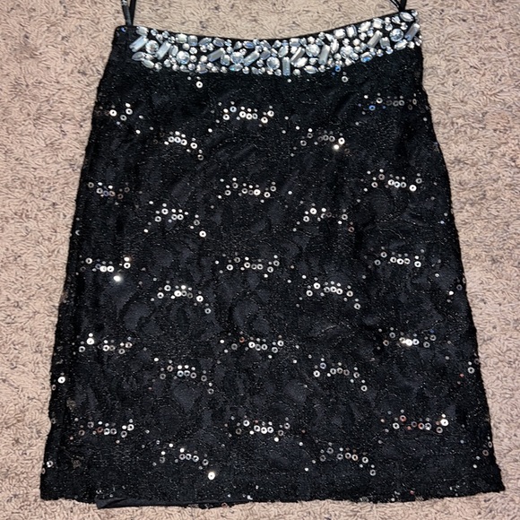 Xtraordinary Black Lace Sequin Two-Piece Prom Dress - Picture 3 of 4